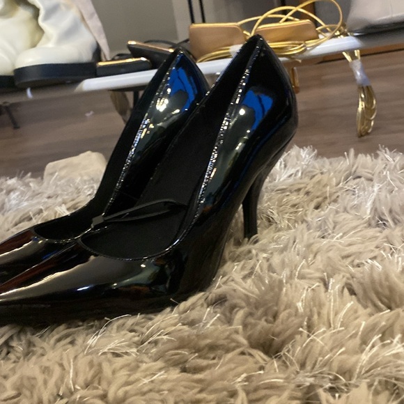 Zara Black Rugan Vegan Leather Heels Size 7 New - Picture 3 of 3